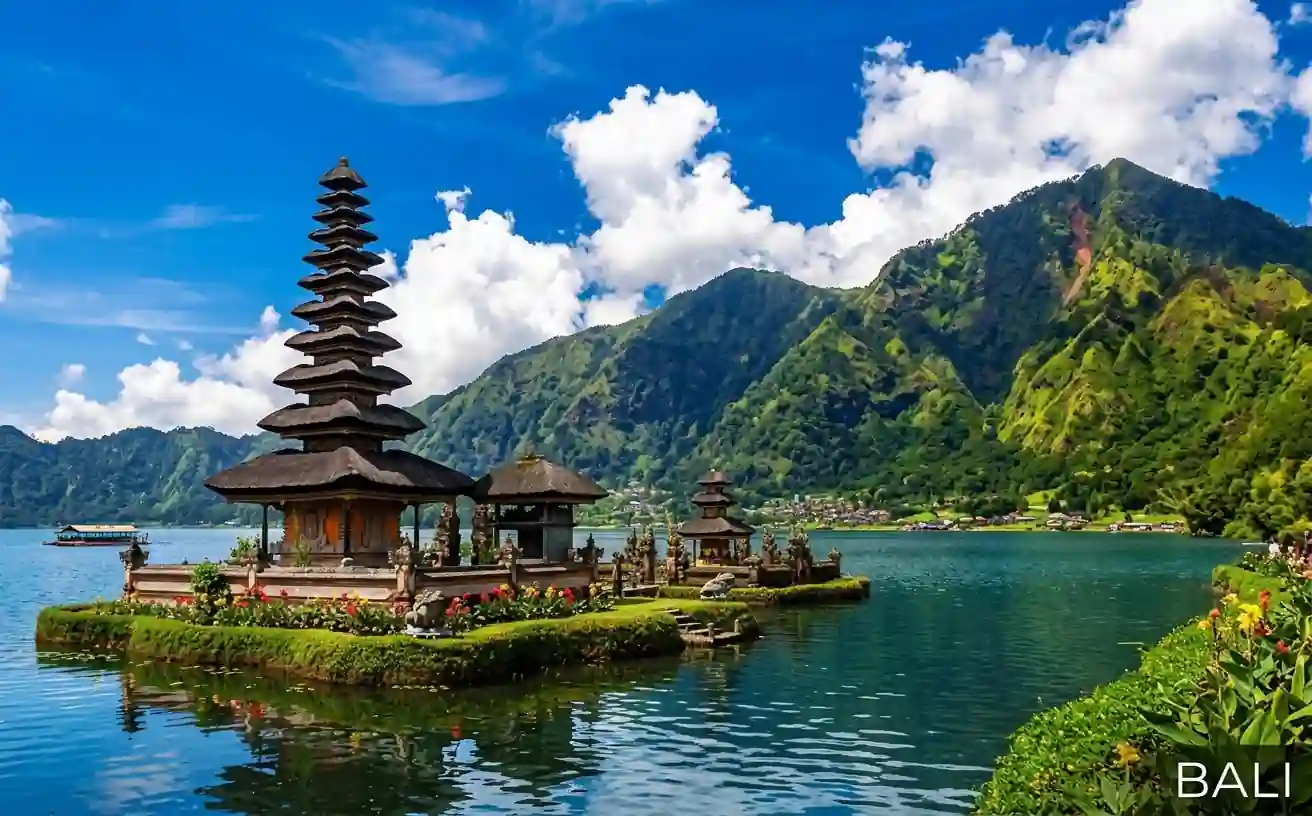 Ulun Danu Temple Tour Bali